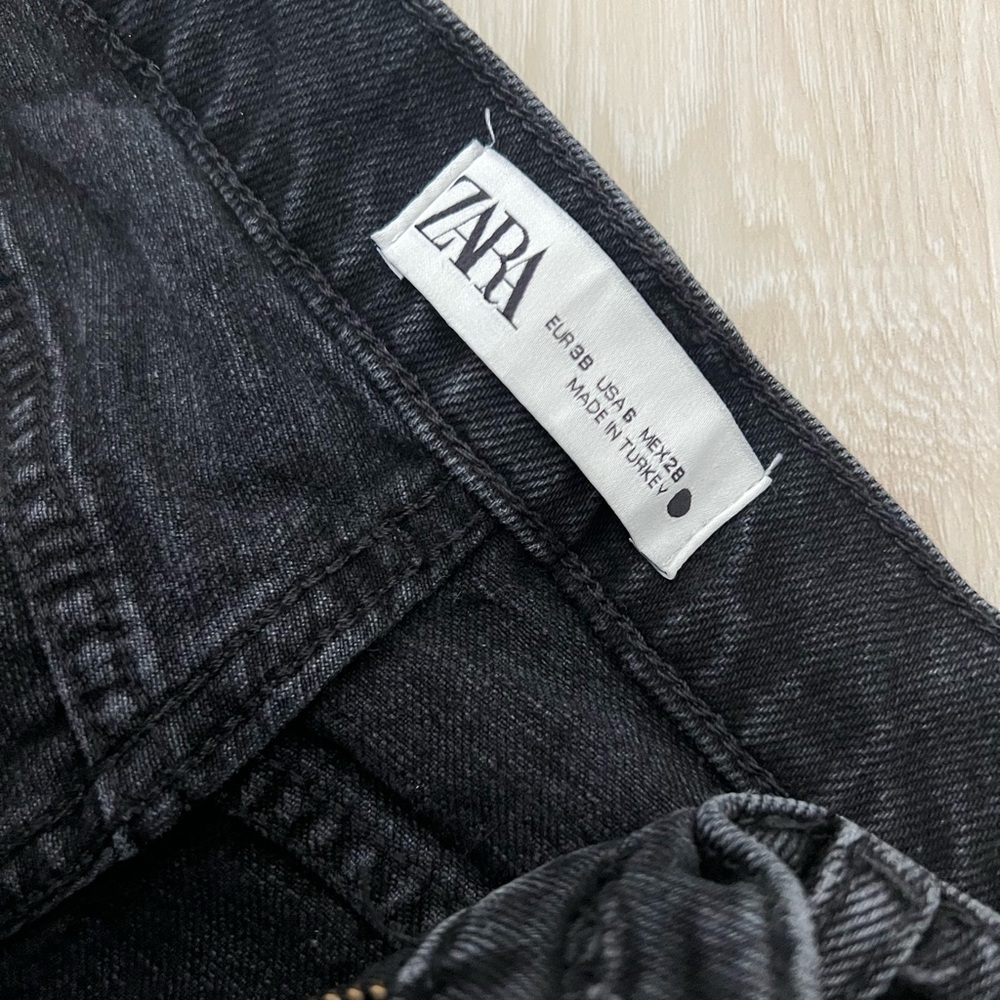 Zara Mom fit black jeans